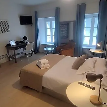 Hotel Les Thermes 2*